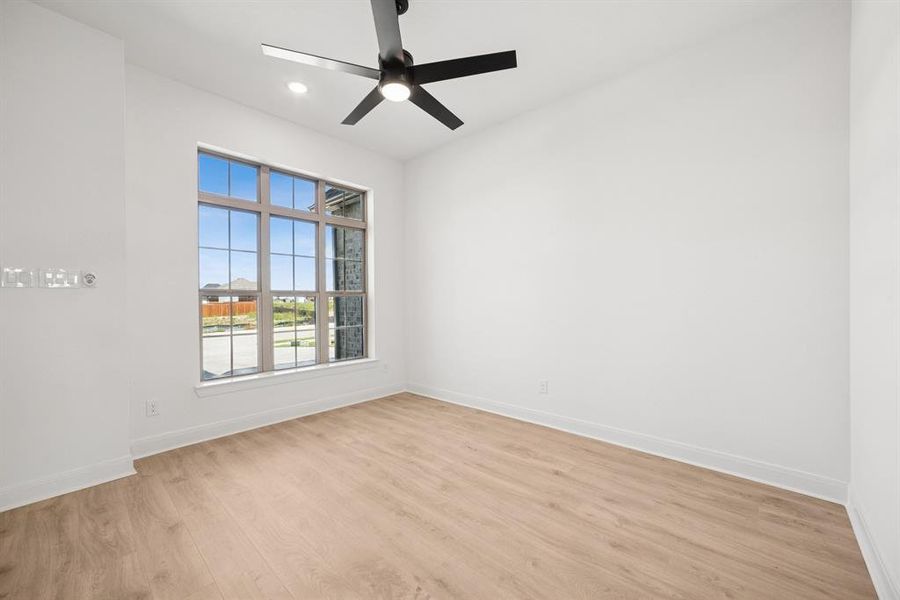 Spacious, unfurnished interior of a new home in Terraces – Classics, Rockwall (Image 13). Spacious, unfurnished interior of a new home in Terraces – Classics, Rockwall (Image 13).