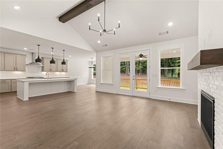 Spacious, unfurnished interior of a new home in , Gainesville (Image 41).
