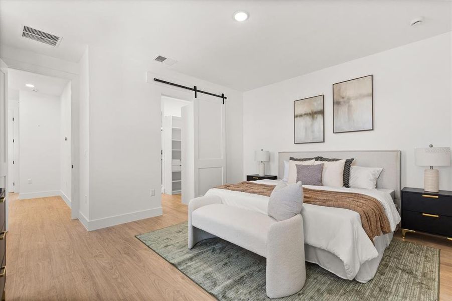 Furnished interior view inside a new home in , Orlando (Image 3).