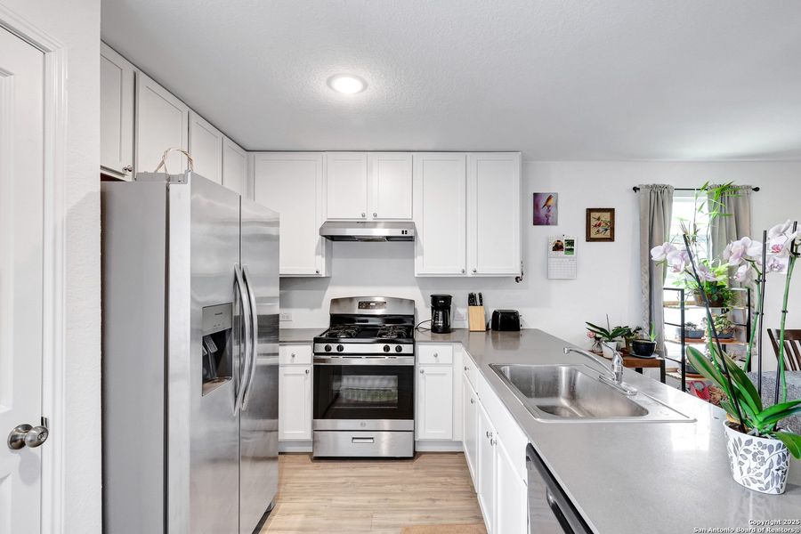 Furnished interior view inside a new home in Crescent Hills: Cottage Collection, San Antonio (Image 10). Furnished interior view inside a new home in Crescent Hills: Cottage Collection, San Antonio (Image 10).