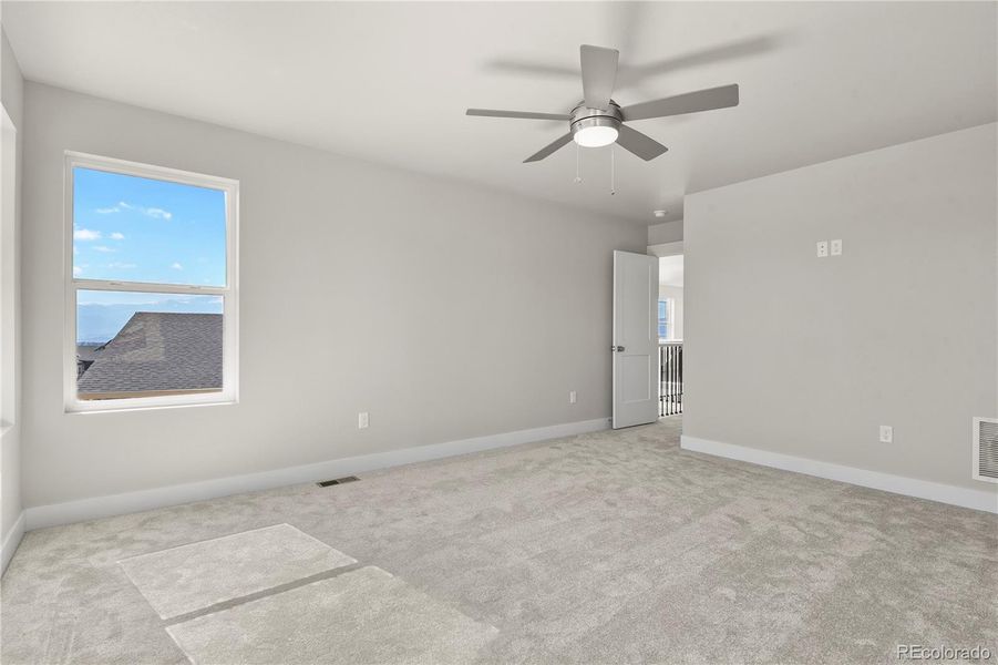 Spacious, unfurnished interior of a new home in , Colorado Springs (Image 23).