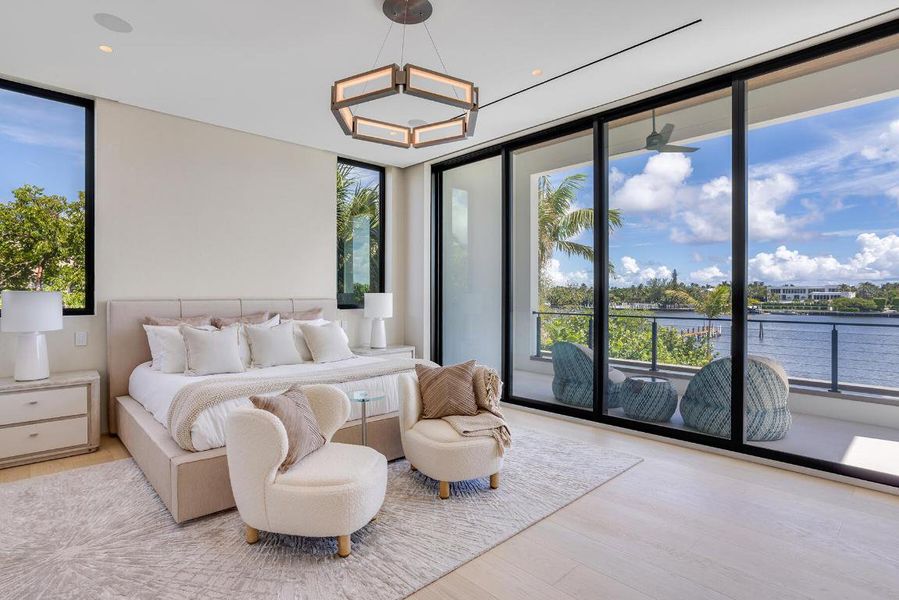 Daytime Upstairs Primary