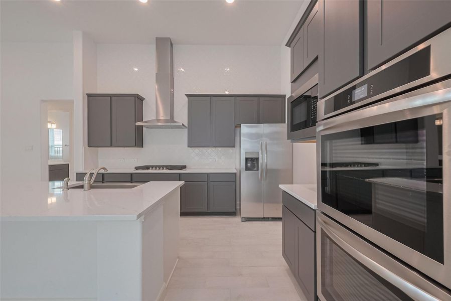 Furnished interior view inside a new home in Lago Mar, Texas City (Image 15).