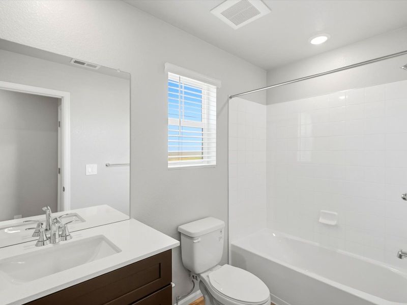 Furnished interior view inside a new home in Lake Bluff, Greeley (Image 9).