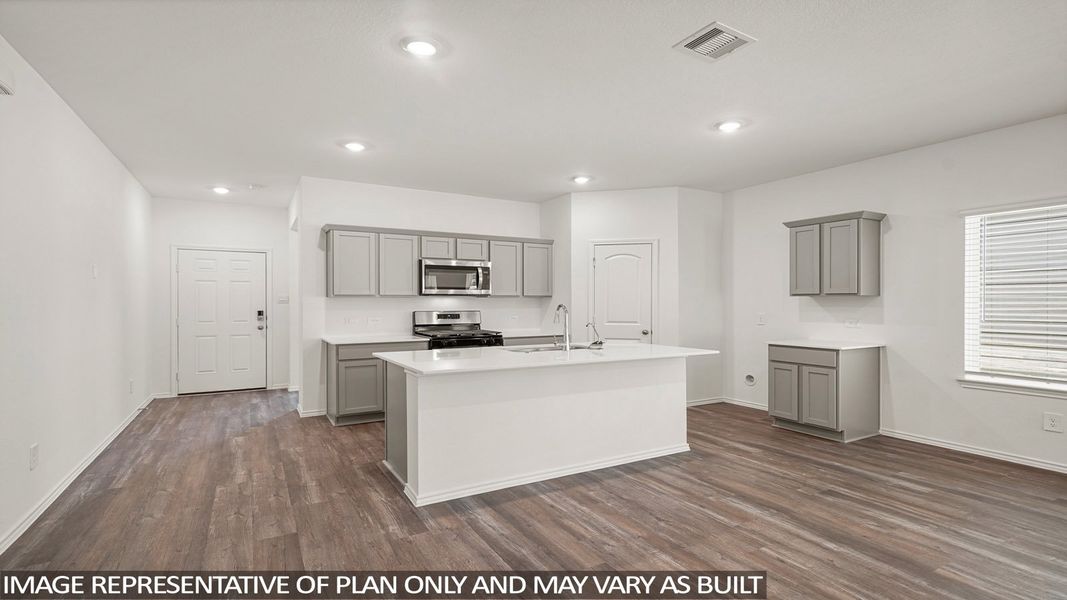 Representative furnished interior of a home built from the Quincy by D.R. Horton in Grand Pines, Magnolia (Image 6). Representative furnished interior of a home built from the Quincy by D.R. Horton in Grand Pines, Magnolia (Image 6).