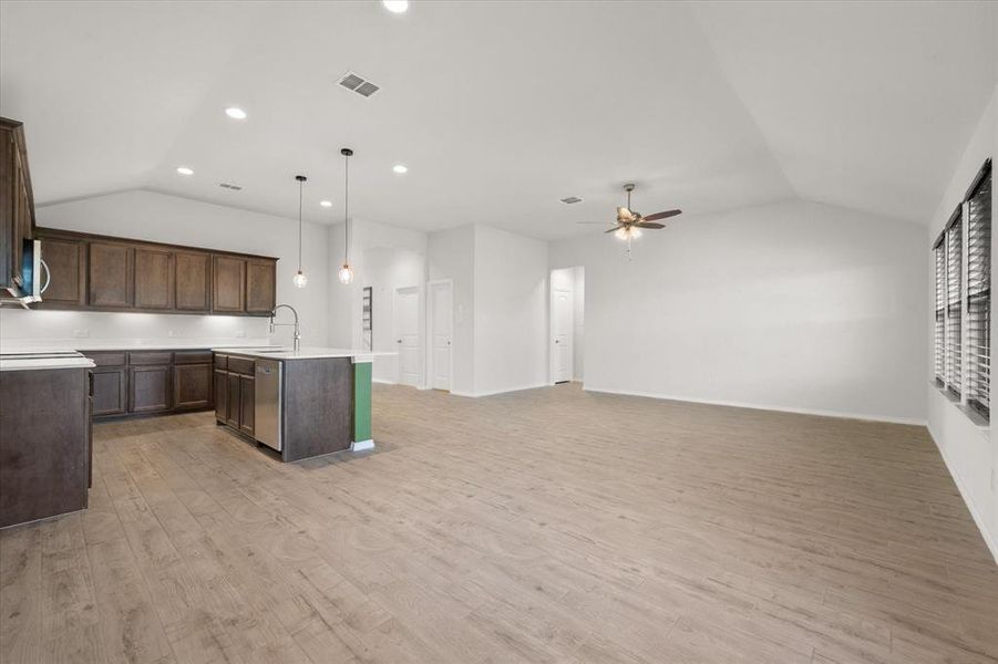 Spacious, unfurnished interior of a new home in , Fort Worth (Image 31).