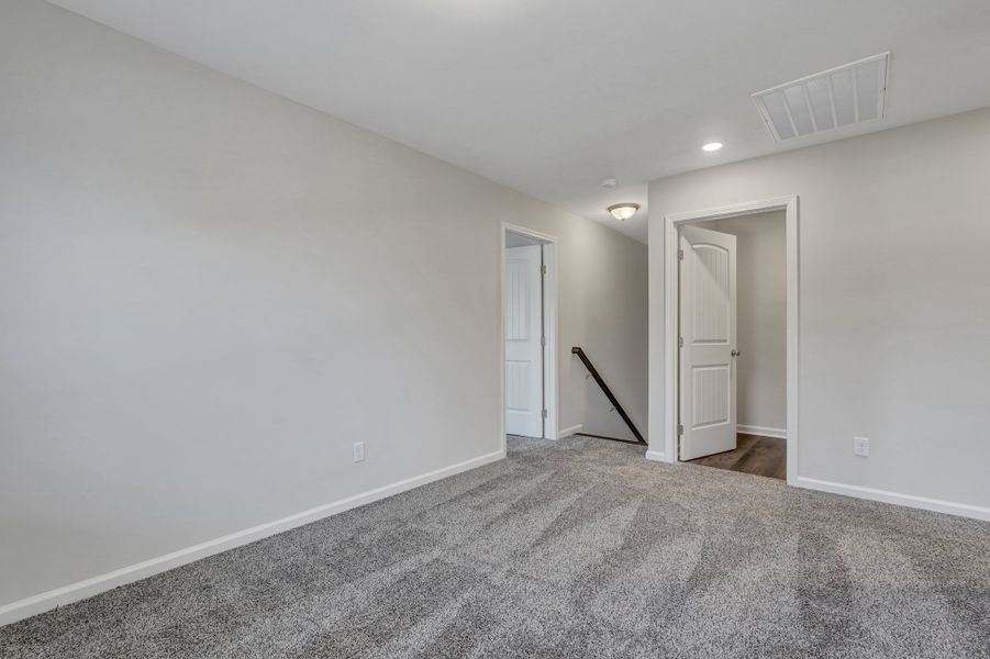 Spacious, unfurnished interior of a new home in Savannah Highlands, Savannah (Image 26).
