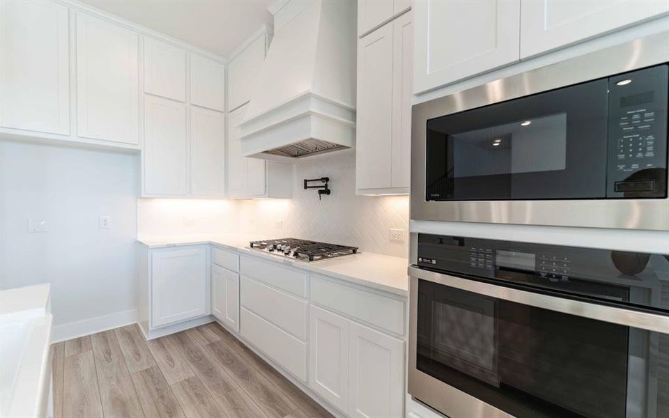 Furnished interior view inside a new home in Solterra, Mesquite (Image 5). Furnished interior view inside a new home in Solterra, Mesquite (Image 5).