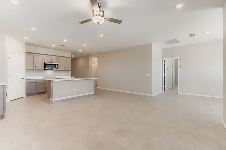 Maricopa, AZ New Home.  - Slide 6