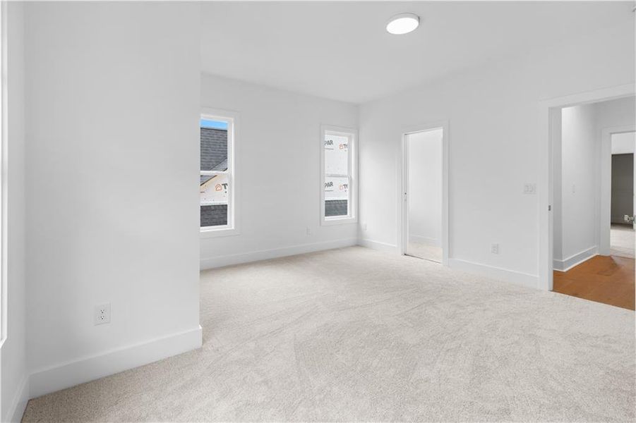 Spacious, unfurnished interior of a new home in , Marietta (Image 20).