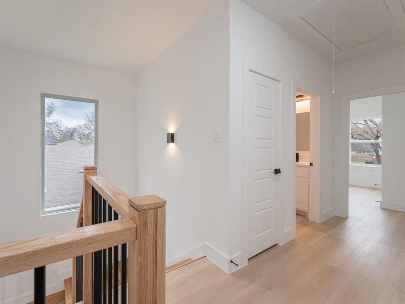 Spacious, unfurnished interior of a new home in , Dallas (Image 16).