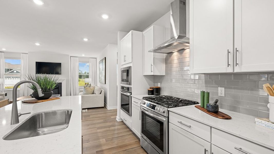 3741 Laurel Kitchen 5of9 F1