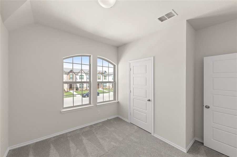 23. 4006 Avion - 2ND Bath