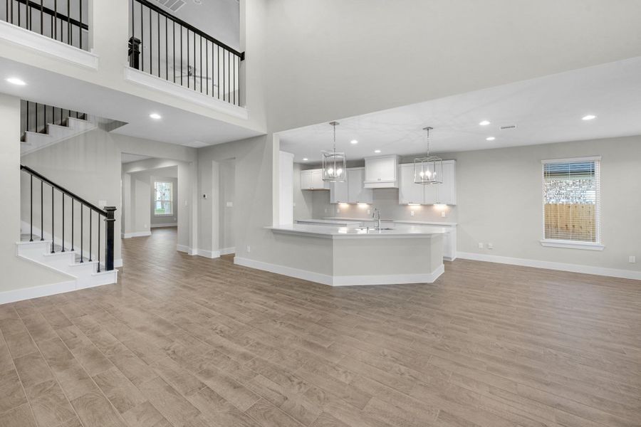 Spacious, unfurnished interior of a new home in Briarwood Crossing, Rosenberg (Image 28).