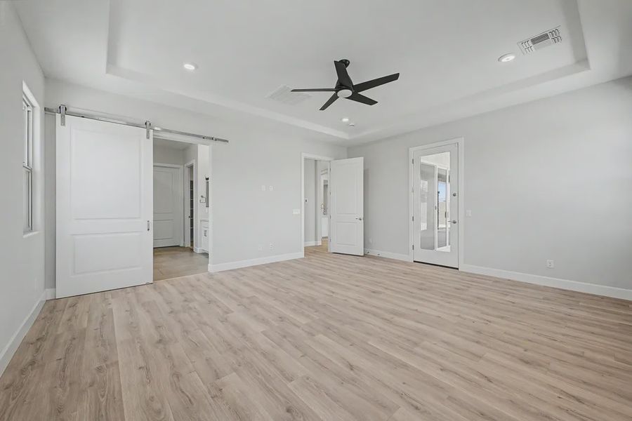Spacious, unfurnished interior of a new home in Bellero Estates, Queen Creek (Image 24). Spacious, unfurnished interior of a new home in Bellero Estates, Queen Creek (Image 24).