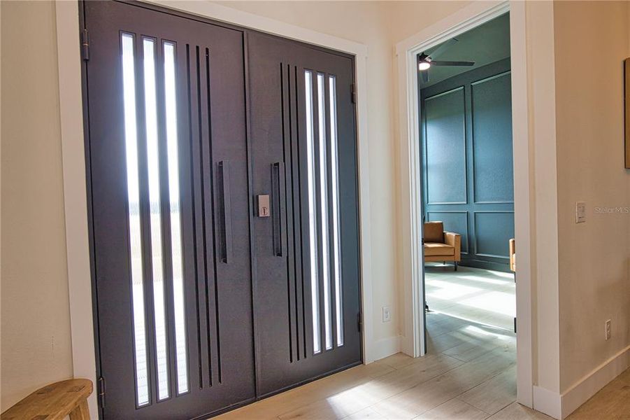 Spacious, unfurnished interior of a new home in , Placida (Image 21).