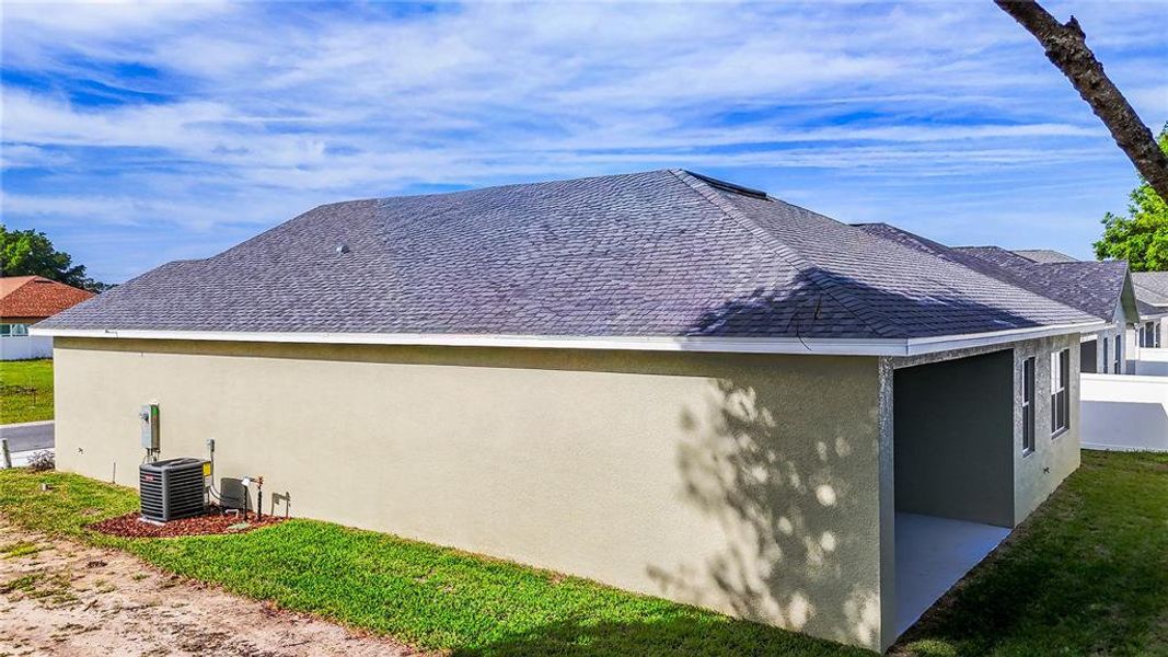 Exterior details and patio area of a home in , Ocala (Image 21).