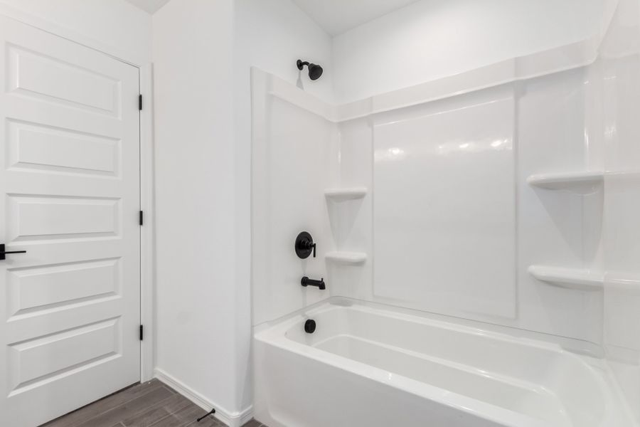 Image 36 representing the Winsor by Taylor Morrison in Allen Ranches Discovery Collection, Litchfield Park, AZ.