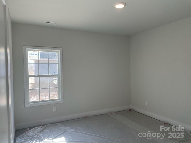 Image 12 of a home in Kerns Ridge.