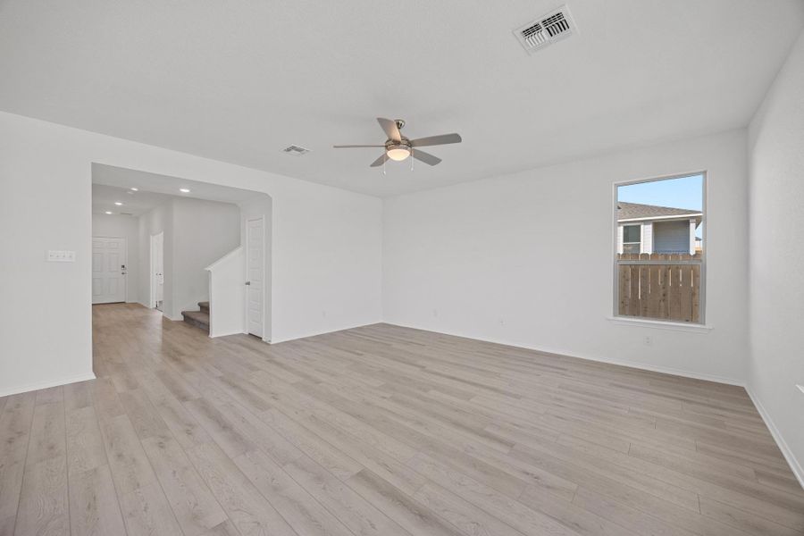 Spacious, unfurnished interior of a new home in Sonterra - Cool Water, Jarrell (Image 26).