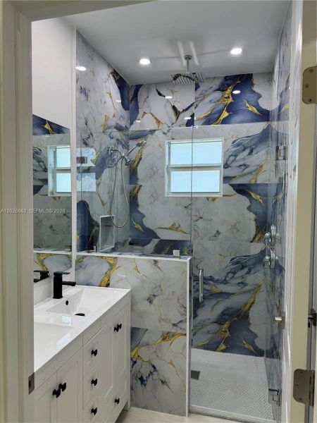 Furnished interior view inside a new home in , Lehigh Acres (Image 6).