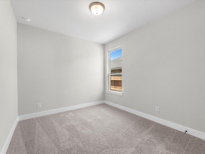 Spacious, unfurnished interior of a new home in Garden Glen at Clopton Farms, Montgomery (Image 15).