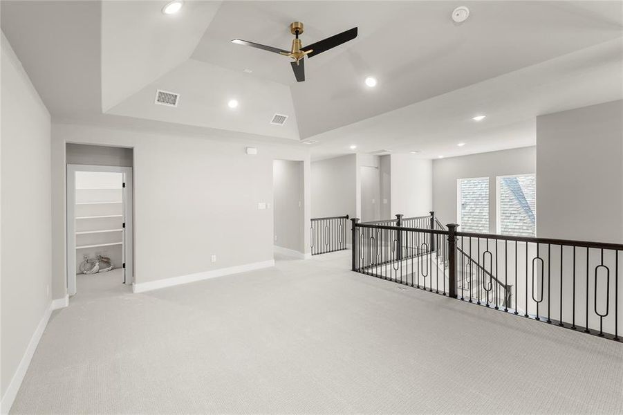 20. 4512 Meander - Game