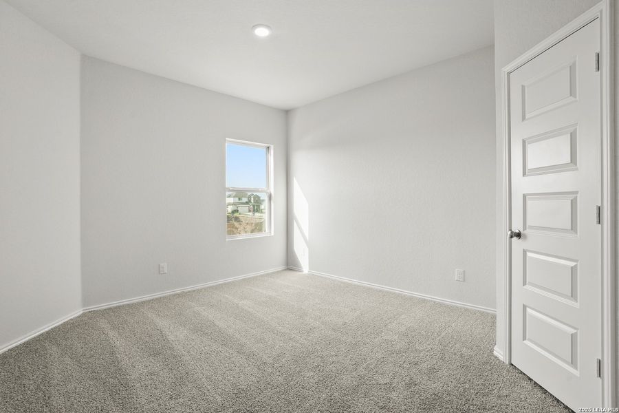 Spacious, unfurnished interior of a new home in Blue Ridge Ranch, San Antonio (Image 10). Spacious, unfurnished interior of a new home in Blue Ridge Ranch, San Antonio (Image 10).