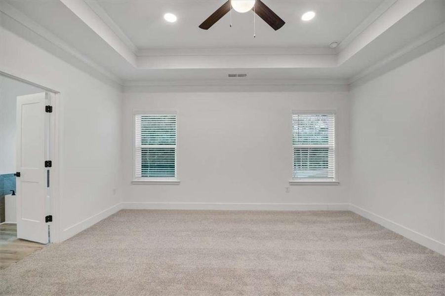 Spacious, unfurnished interior of a new home in Tuscany Hills, Douglasville (Image 18).