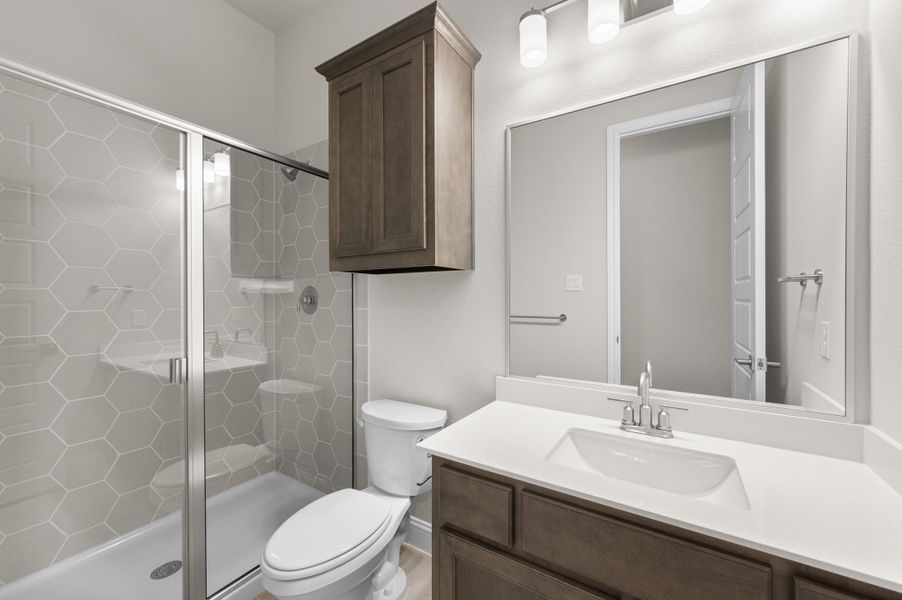 Furnished interior view inside a new home in Myrtle Creek, Waxahachie (Image 12).