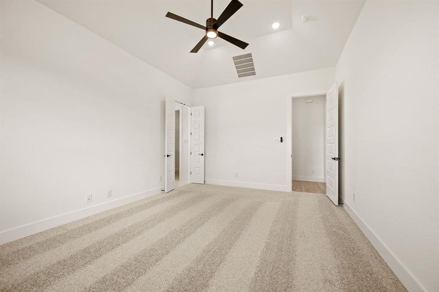 Spacious, unfurnished interior of a new home in Settlers Glen, New Fairview (Image 33).