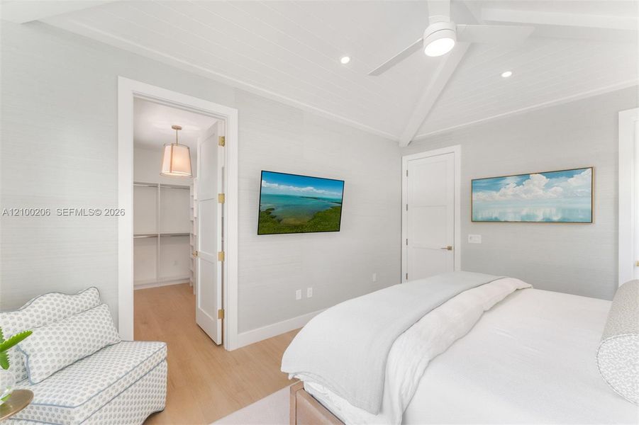 Furnished interior view inside a new home in , Tavernier (Image 58).
