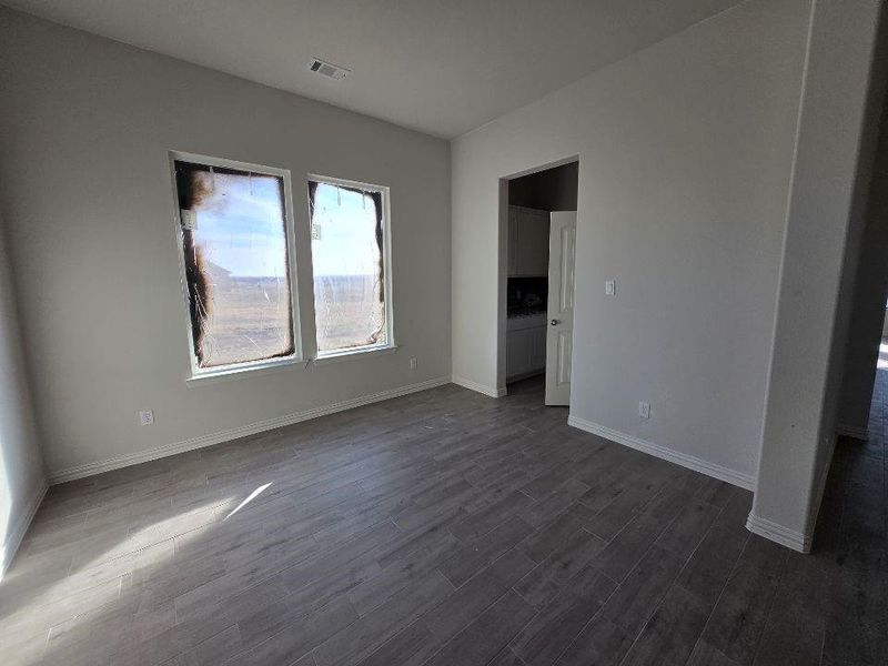 Spacious, unfurnished interior of a new home in Hillview Addition, Decatur (Image 11).