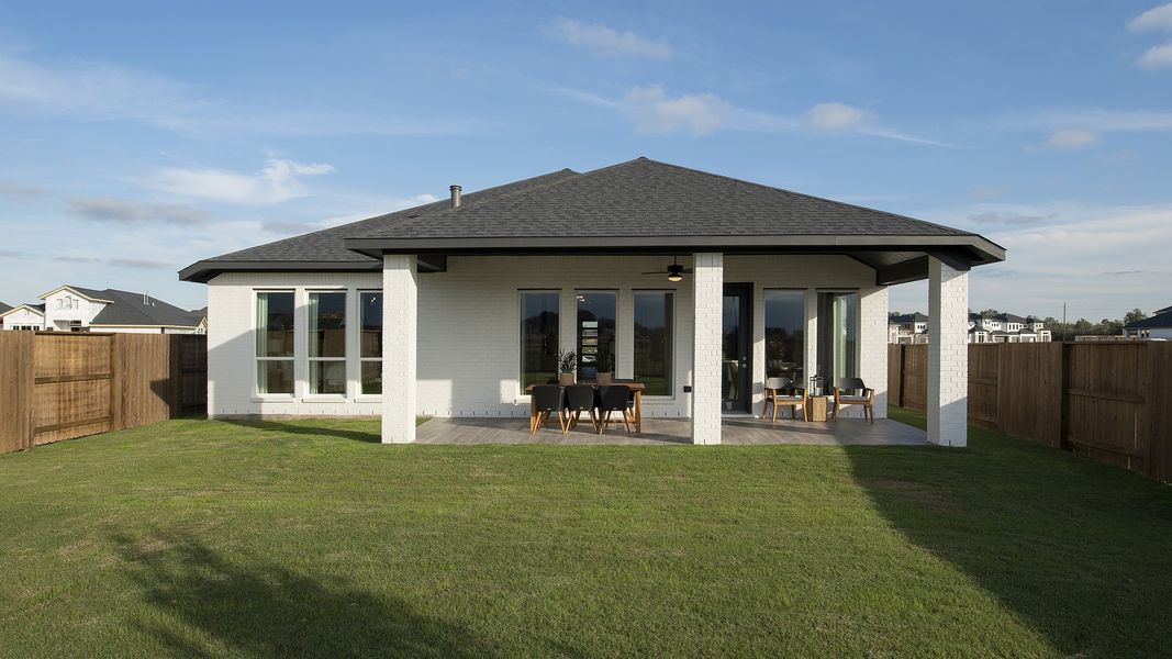 Representative exterior details of a home built from the 2949M by Perry Homes in Lakes of Cane Island, Katy (Image 3).