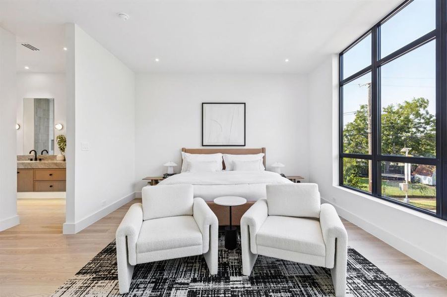 Furnished interior view inside a new home in , Dallas (Image 21). Furnished interior view inside a new home in , Dallas (Image 21).