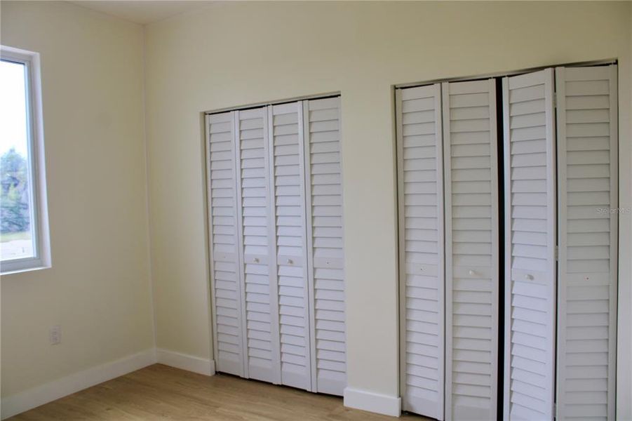 Spacious, unfurnished interior of a new home in , Port Charlotte (Image 46).