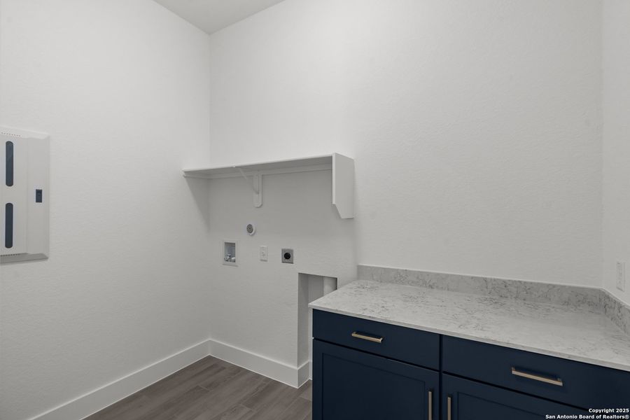 Furnished interior view inside a new home in Corley Farms, Boerne (Image 3).