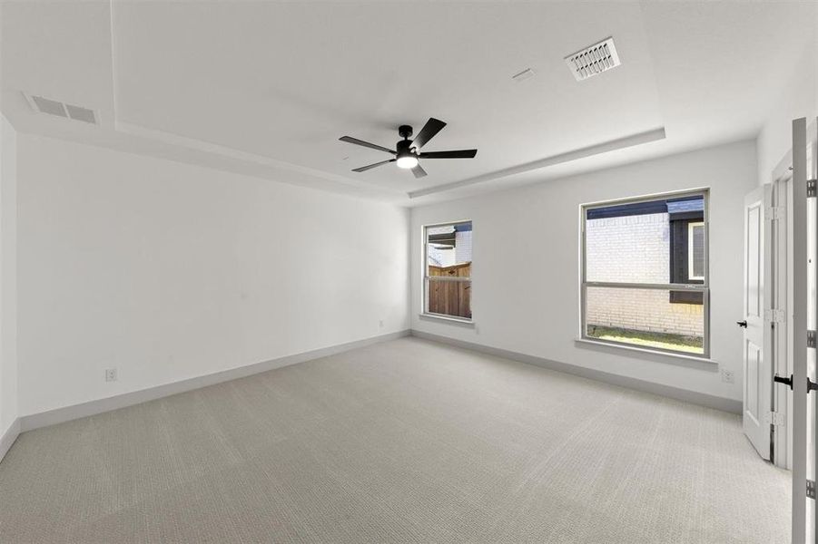 Spacious, unfurnished interior of a new home in Trails at Cottonwood Creek, Rowlett (Image 21).