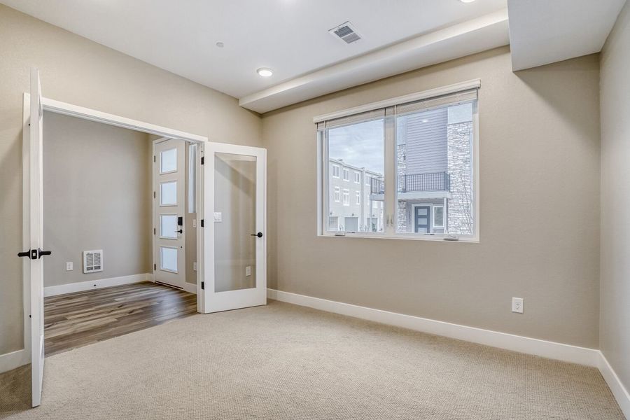 Spacious, unfurnished interior of a new home in Solterra, Lakewood (Image 5).