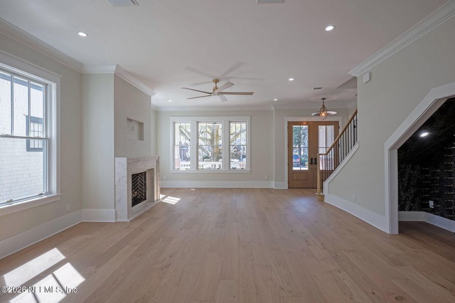 Spacious, unfurnished interior of a new home in , Jacksonville (Image 28).