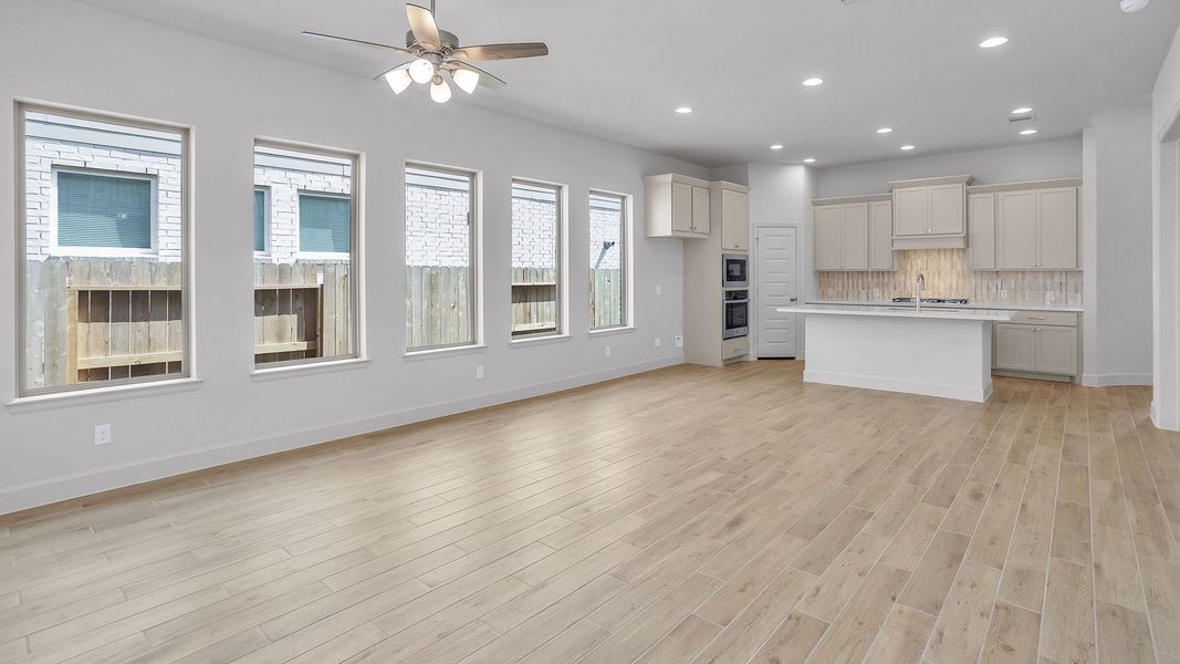 Spacious, unfurnished interior of a new home in The Grand Prairie, Hockley (Image 20).