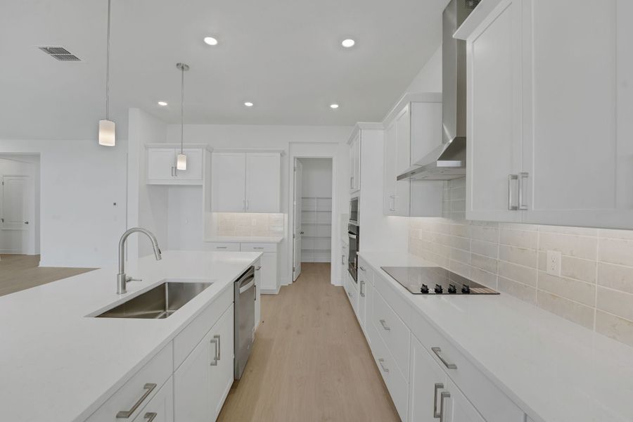 4br New Home in Winter Garden, FL.  - Slide 27