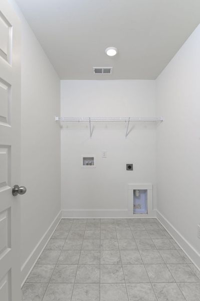Spacious, unfurnished interior of a new home in Lake Carolina Townhomes, Columbia (Image 38).
