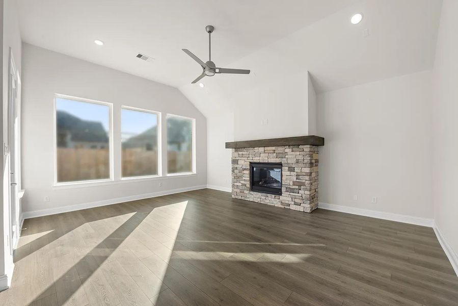 Huntley III C family room Huntley III C family room