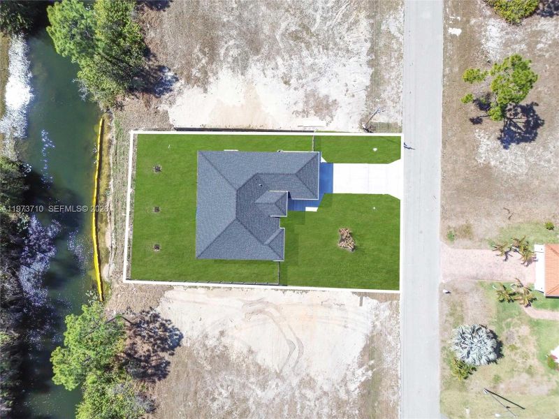 Image 34 of a home in .