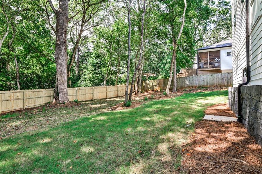 Exterior details and patio area of a home in , Decatur (Image 26).