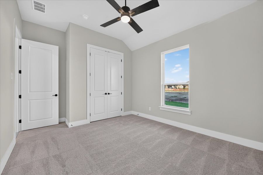 Spacious, unfurnished interior of a new home in Paloma Ranches, Justin (Image 39).