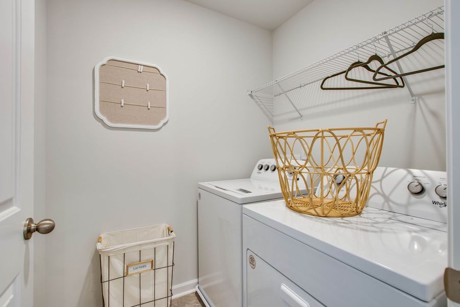 Representative furnished interior of a home built from the EDMON by D.R. Horton in Hartmann Crossing, Lebanon (Image 29).