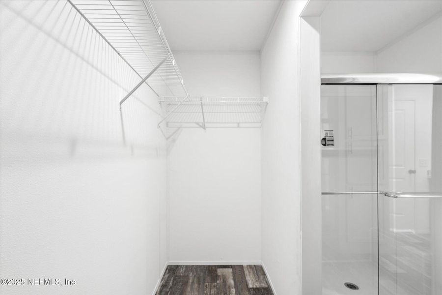 Spacious, unfurnished interior of a new home in , East Palatka (Image 14).