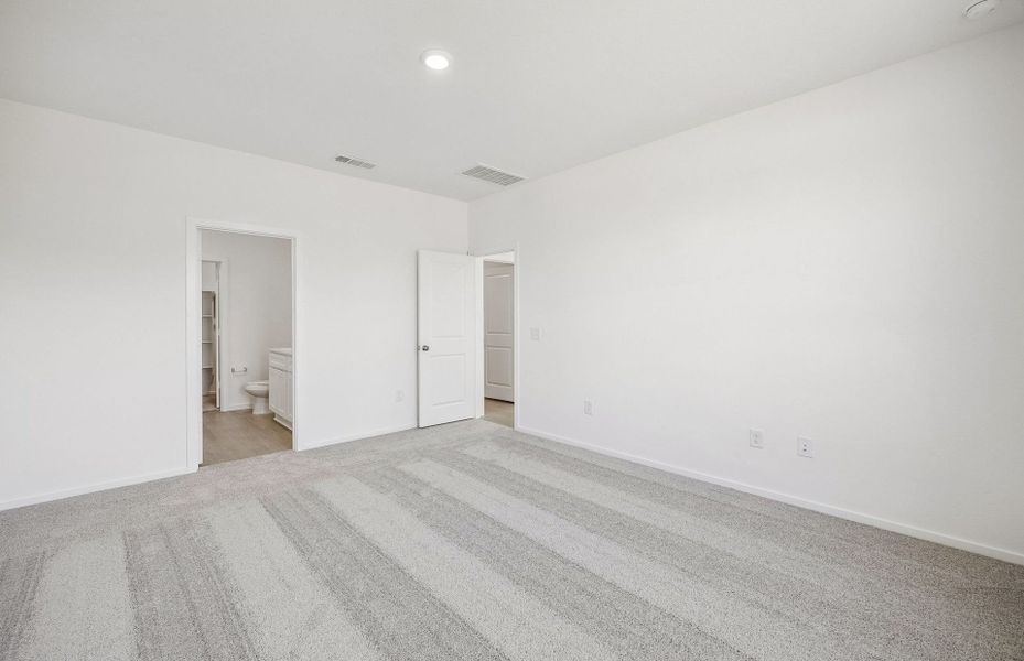 Spacious, unfurnished interior of a new home in Mavera, Conroe (Image 23). Spacious, unfurnished interior of a new home in Mavera, Conroe (Image 23).